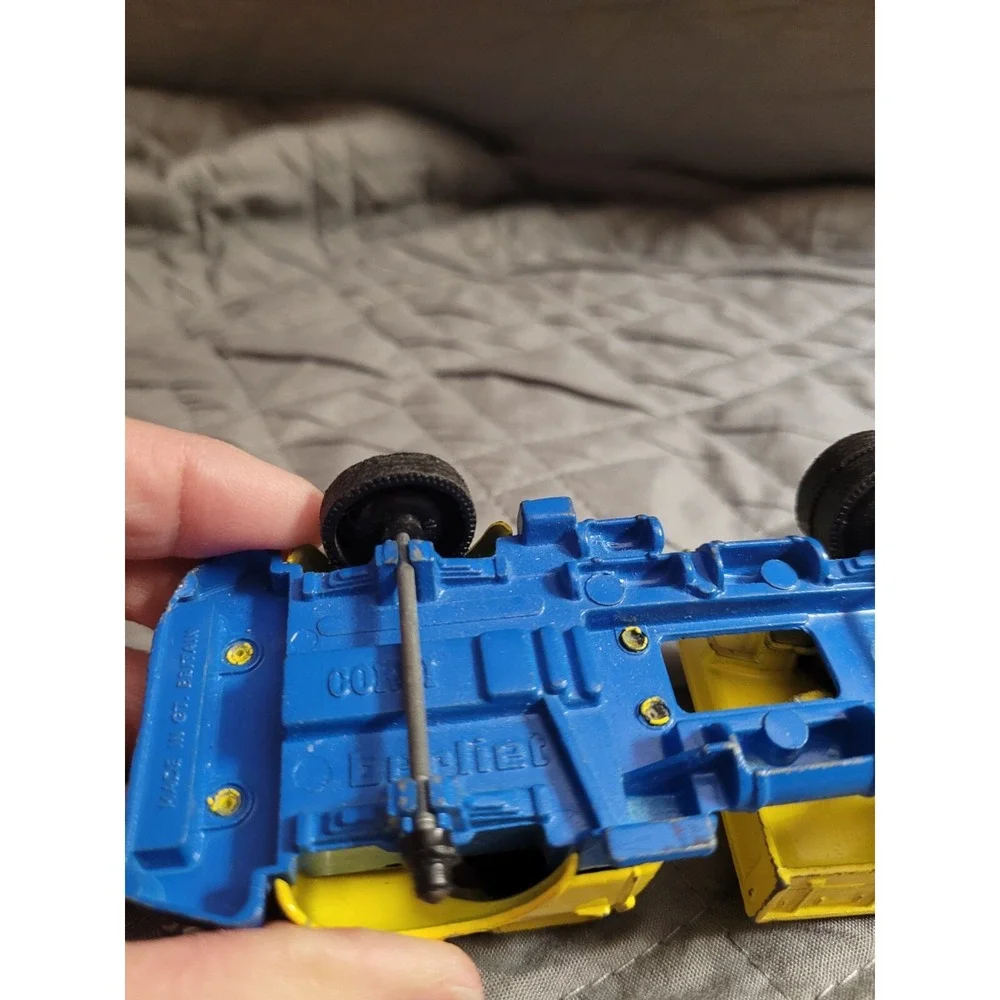 Vintage Gorgi Major Articulated Trailer and Truck